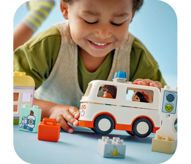LEGO DUPLO 10447 Karetka z kierowcą - 1283653 - zdjęcie 4